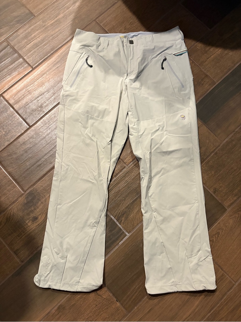 Women’s Light Beige Hiking Pants Mountain Hardwear